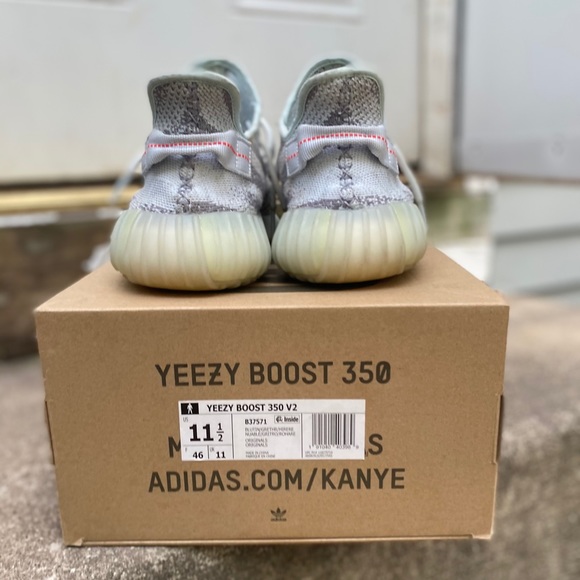 Yeezy v2 350 blue tint - Picture 3 of 3